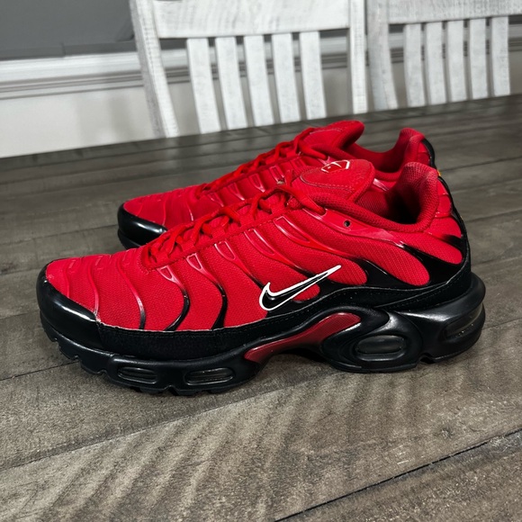 tns university red